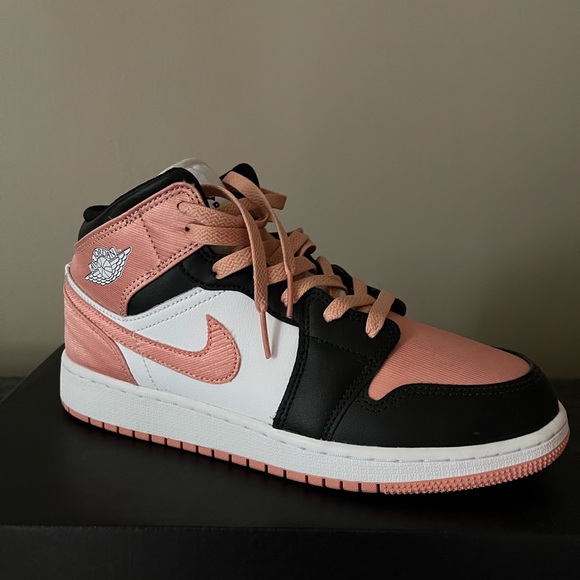 Nike Air Jordan 1 Mid, size 6Y, like new- barely worn - Picture 3 of 4